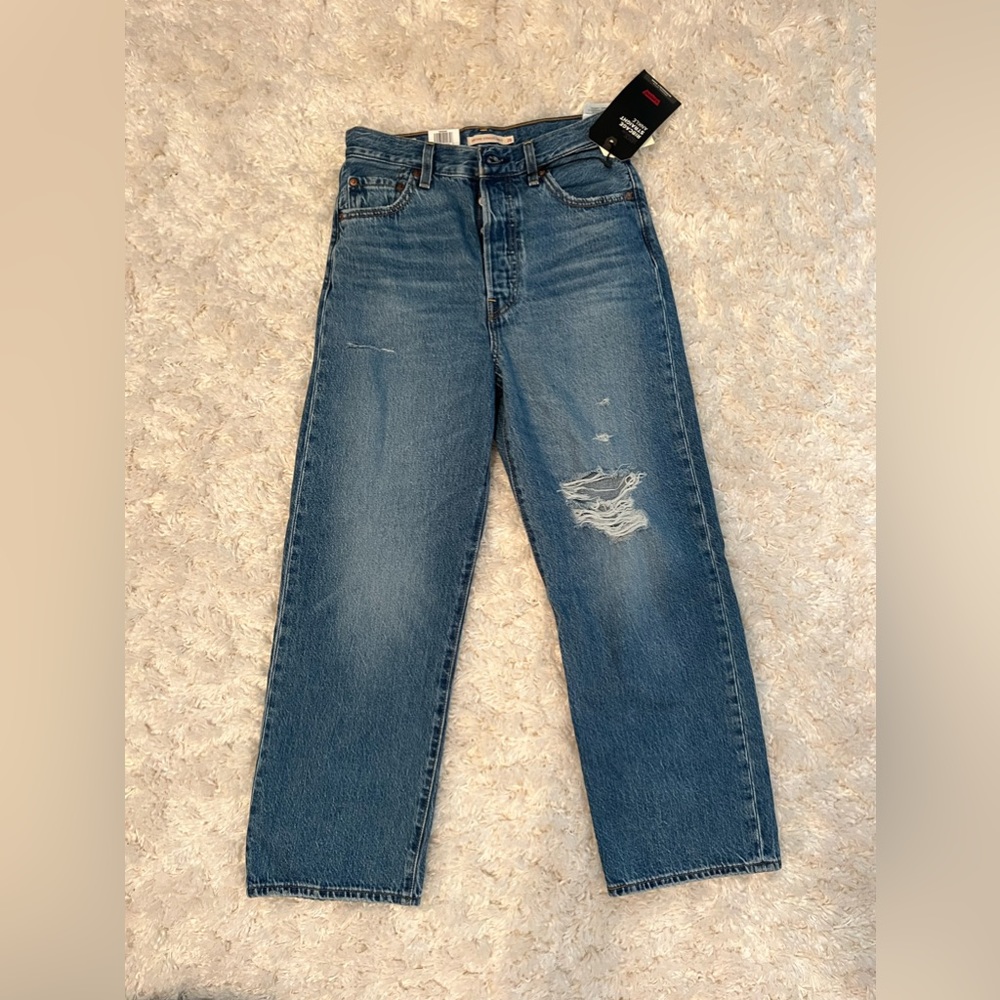 Levi’s Ribcage jeans